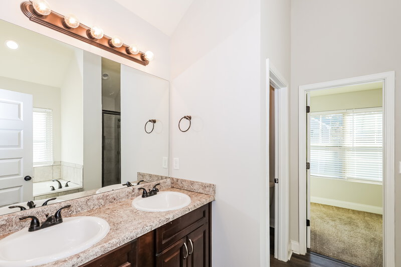 2,160/Mo, 1157 Pebble Ridge Dr Hampton, GA 30228 Main Bathroom View