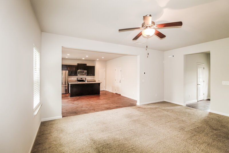 2,195/Mo, 213 Fern Walk Lawrenceville, GA 30045 Living Room View 3