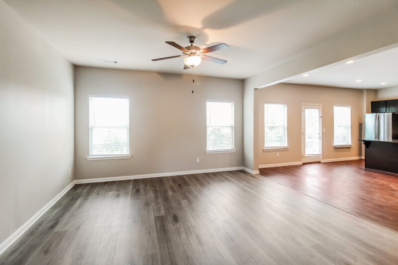 2,980/Mo, 203 Fern Walk Lawrenceville, GA 30045 Living Room View