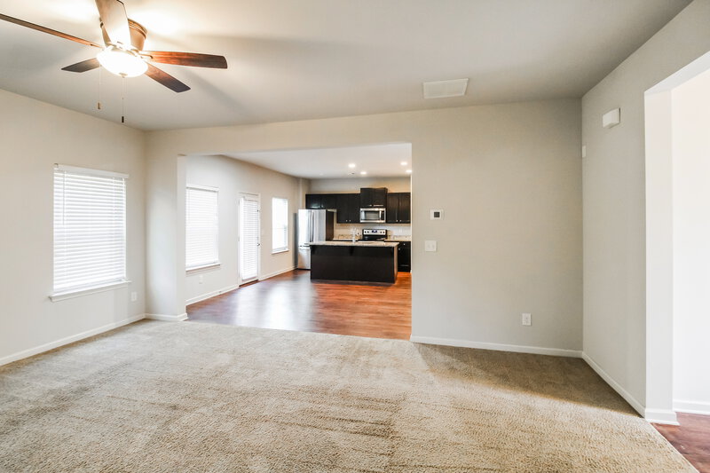 2,250/Mo, 223 Fern Walk Lawrenceville, GA 30045 Living Room View 2