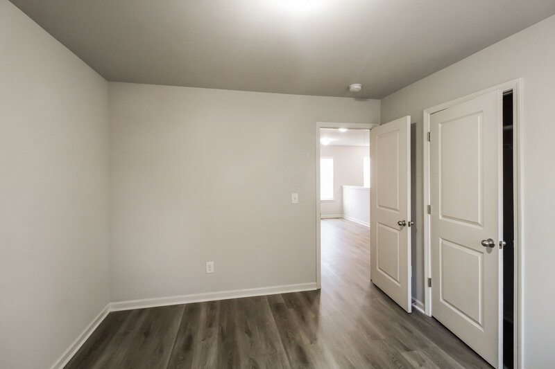 2,250/Mo, 223 Fern Walk Lawrenceville, GA 30045 Bedroom View 2
