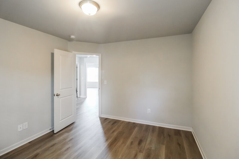 2,250/Mo, 223 Fern Walk Lawrenceville, GA 30045 Bedroom View 3