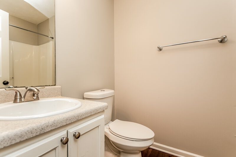 1,780/Mo, 5170 Tussahaw Xing McDonough, GA 30252 Bathroom View