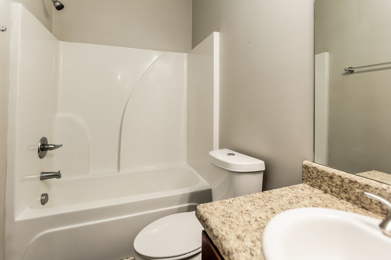 2,590/Mo, 59 Howard Ave Cartersville, GA 30121 Bathroom View