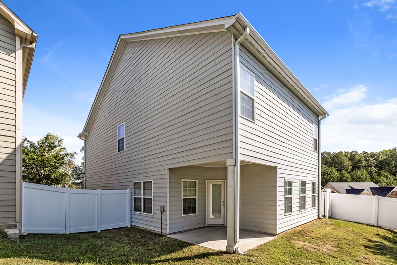 2,590/Mo, 59 Howard Ave Cartersville, GA 30121 Rear View