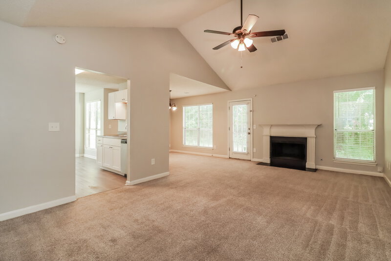 1,980/Mo, 2158 Denson Ln SW Marietta, GA 30008 Living Room View