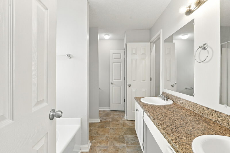 1,905/Mo, 2158 Denson Ln SW Marietta, GA 30008 Primary Bathroom View