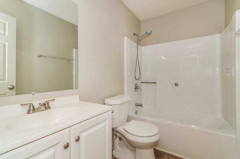 1,980/Mo, 2158 Denson Ln SW Marietta, GA 30008 Bathroom View