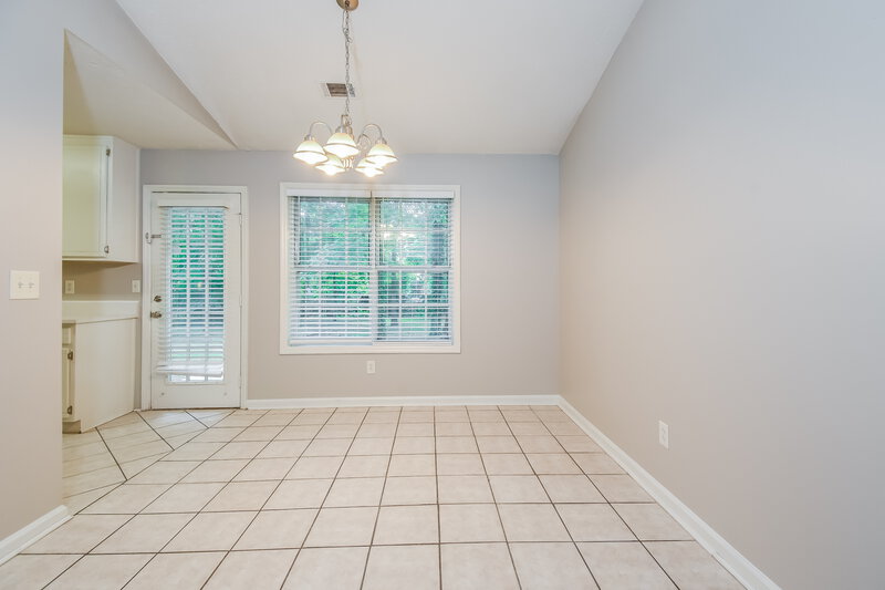 1,985/Mo, 3247 Valley View Lane Powder Springs, GA 30127 Dining Room View