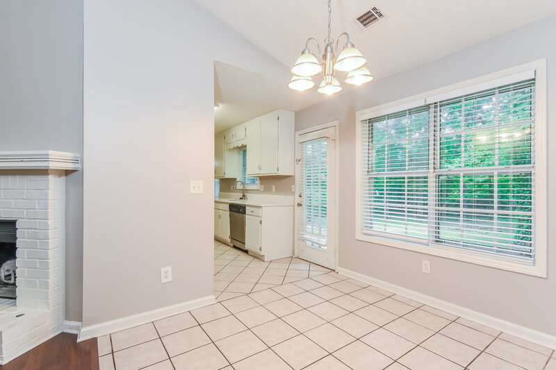 1,985/Mo, 3247 Valley View Lane Powder Springs, GA 30127 Dining Room View 2