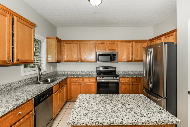 2,130/Mo, 416 Heathcliff Court McDonough, GA 30253 Kitchen View