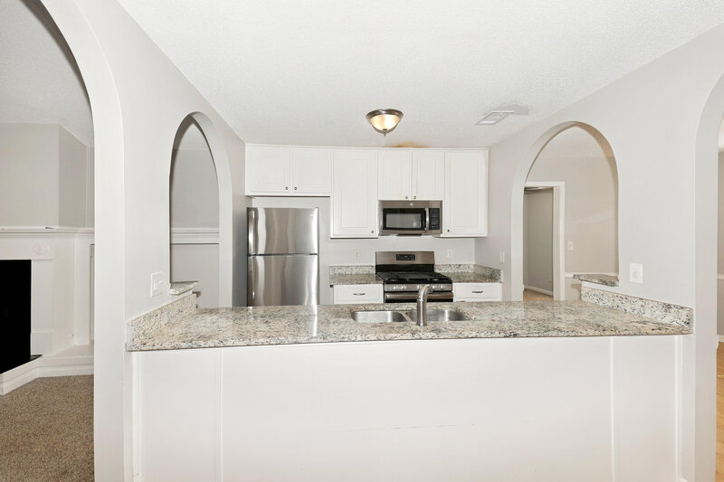 2,010/Mo, 1068 Meadow Glen Cir Fairburn, GA 30213 Kitchen View