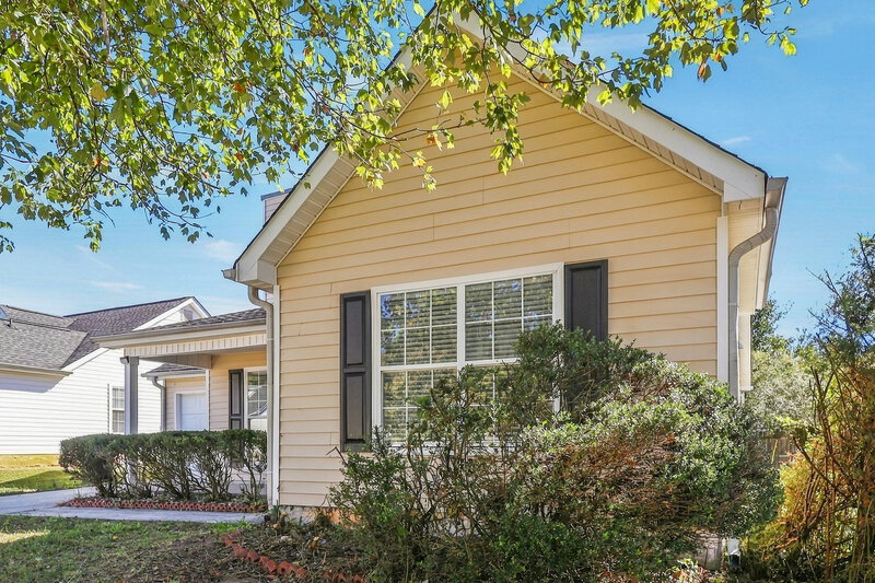 1,940/Mo, 1077 Meadow Glen Cir Fairburn, GA 30213 Front View
