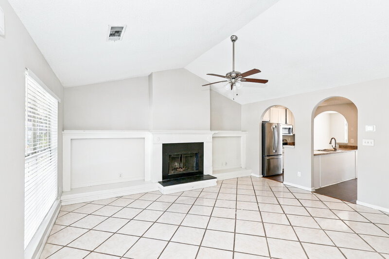 1,940/Mo, 1077 Meadow Glen Cir Fairburn, GA 30213 Living Room View 2