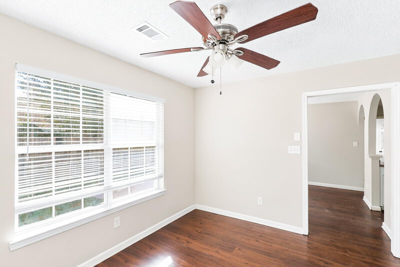 1,940/Mo, 1077 Meadow Glen Cir Fairburn, GA 30213 Bonus Room View