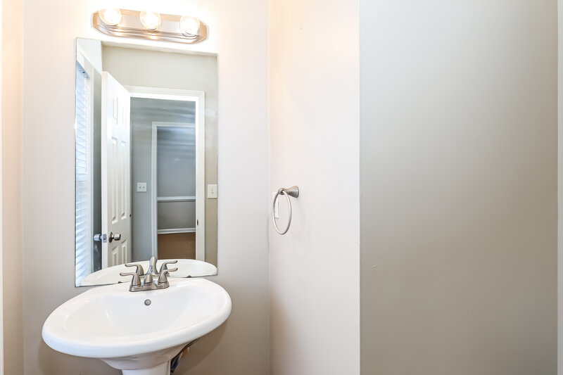 2,090/Mo, 135 Bo Simpson Pkwy McDonough, GA 30253 Powder Room View