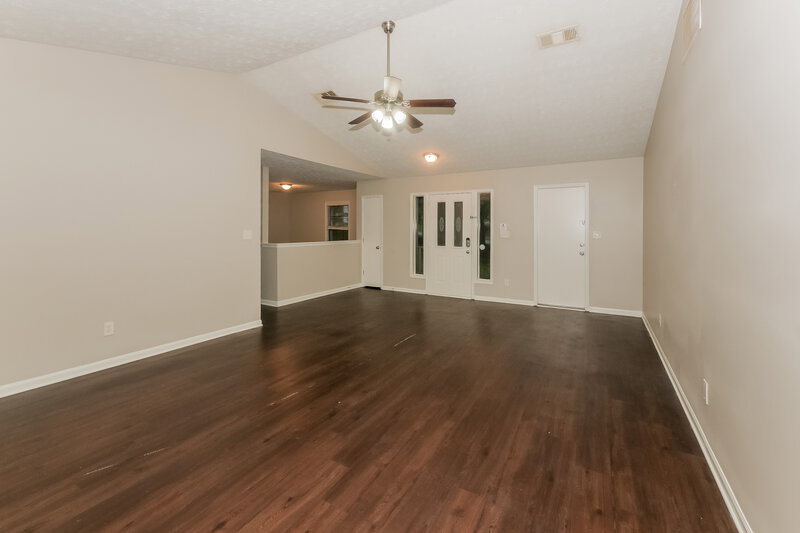 1,805/Mo, 715 Pullman Lane Stockbridge, GA 30281 Living Room View 3