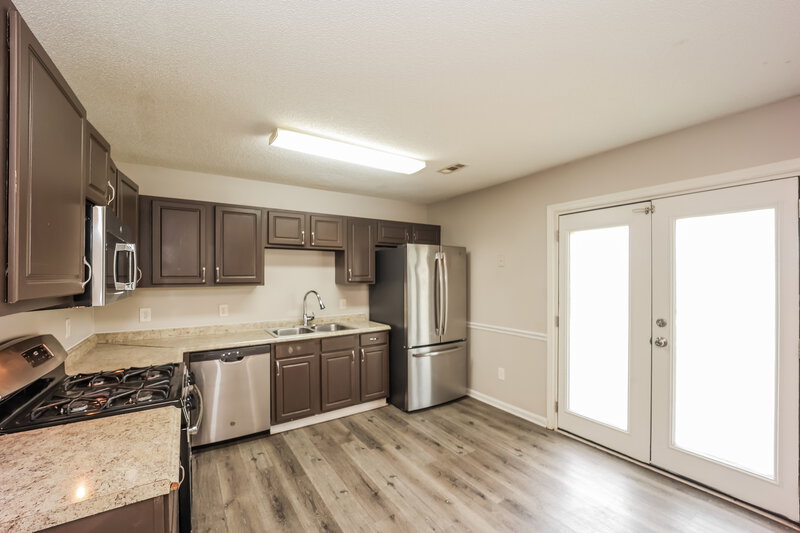 2,520/Mo, 82 Eva Dr Hampton, GA 30228 Kitchen View