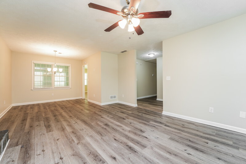 2,490/Mo, 1477 Cherry Hill Road SW Conyers, GA 30094 Living Room View