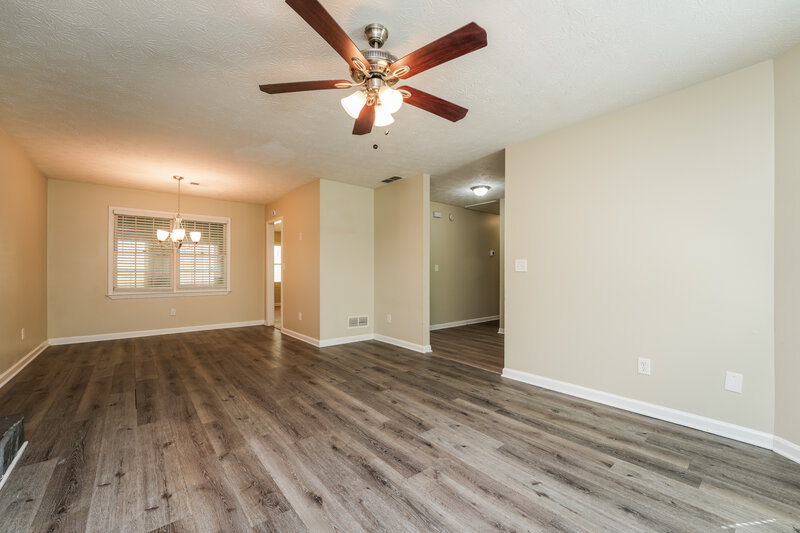 1,845/Mo, 1477 Cherry Hill Road SW Conyers, GA 30094 Living Room View 2