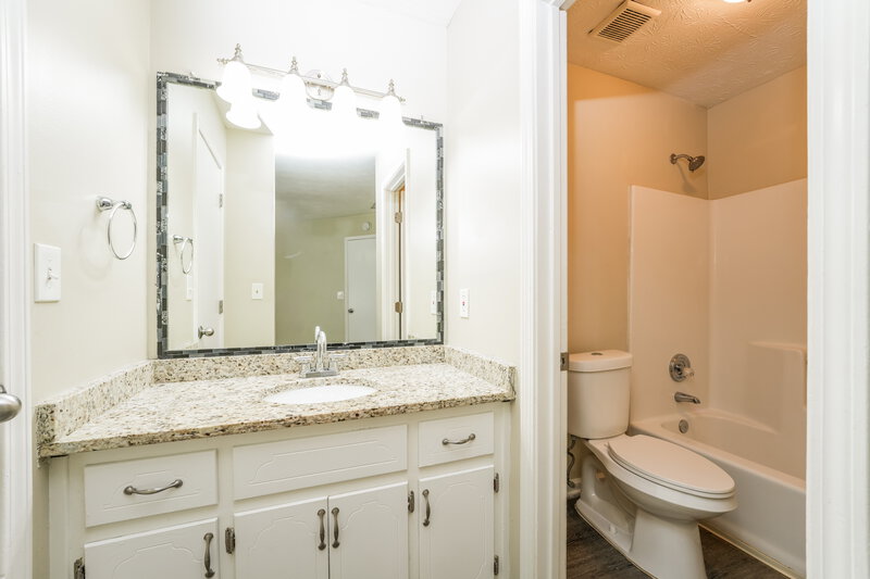 1,845/Mo, 1477 Cherry Hill Road SW Conyers, GA 30094 Main Bathroom View