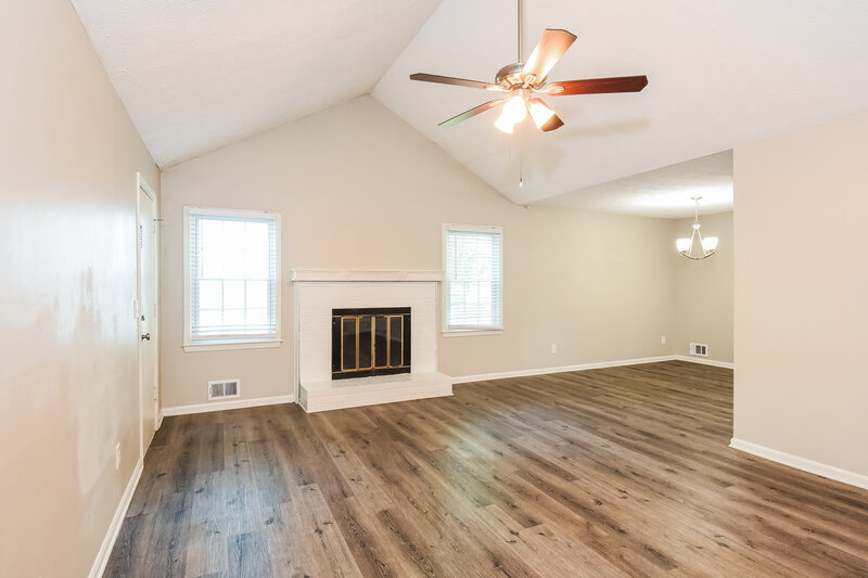 1,855/Mo, 1471 Daniel Ln Lawrenceville, GA 30046 Living Room View