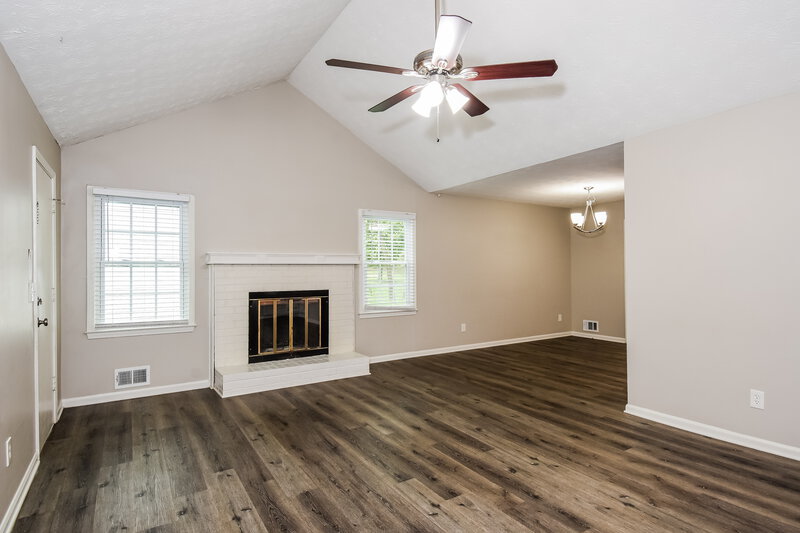 2,170/Mo, 1471 Daniel Ln Lawrenceville, GA 30046 Living Room View 3