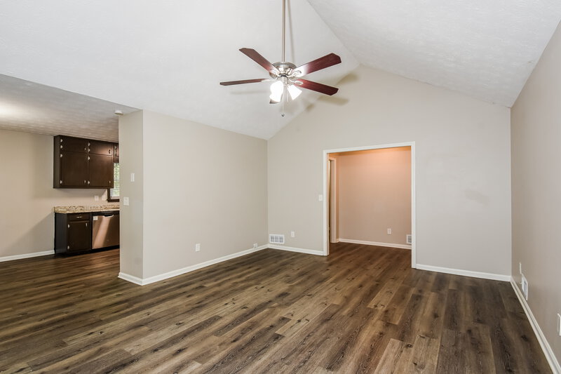 2,170/Mo, 1471 Daniel Ln Lawrenceville, GA 30046 Living Room View 4