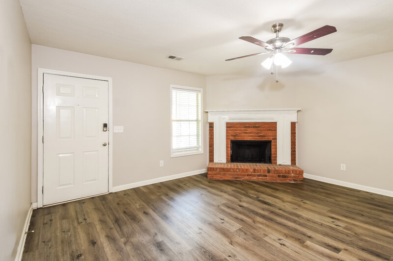 1,810/Mo, 3224 Valley View St Powder Springs, GA 30127 Living Room View