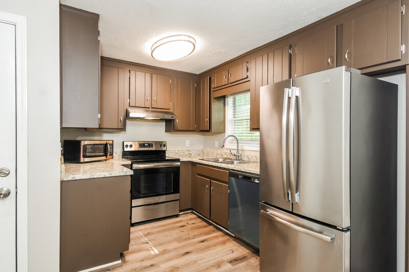 1,810/Mo, 3224 Valley View St Powder Springs, GA 30127 Kitchen View