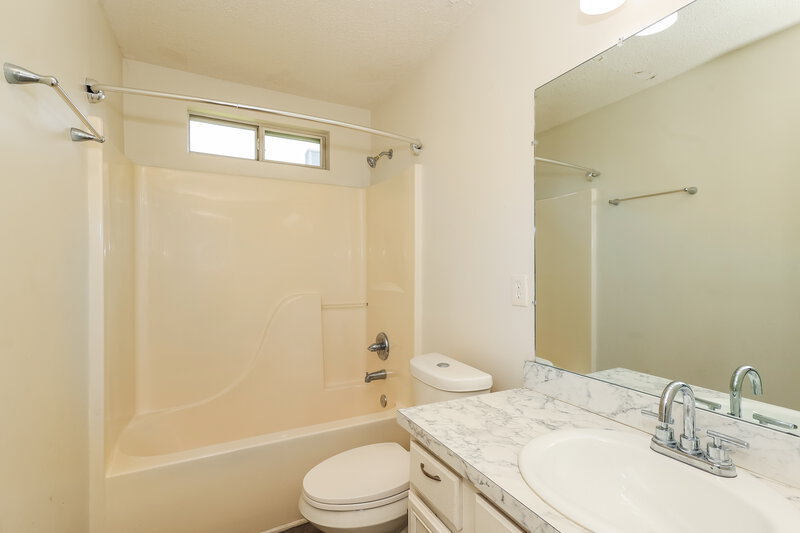1,690/Mo, 1310 Waterton Trl Douglasville, GA 30134 Bathroom View
