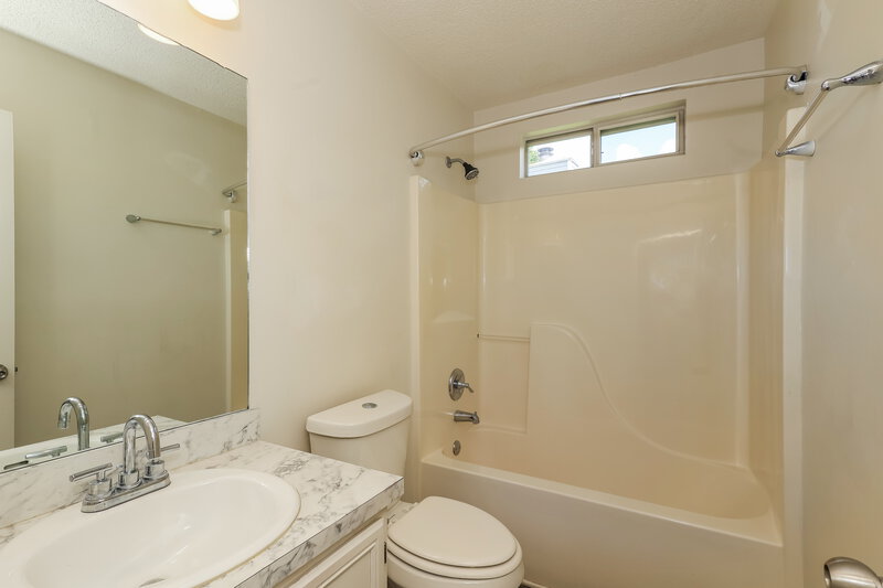 1,690/Mo, 1310 Waterton Trl Douglasville, GA 30134 Bathroom View 2