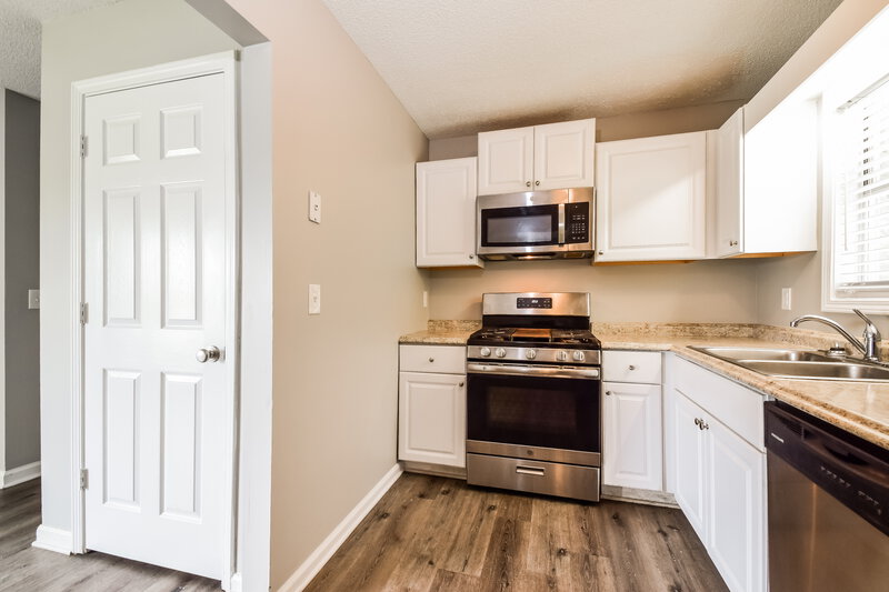 2,420/Mo, 213 Hampton Drive Dallas, GA 30132 Misc View 6