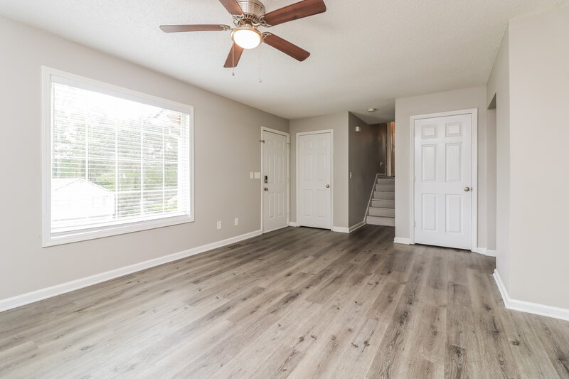 1,700/Mo, 213 Hampton Drive Dallas, GA 30132 Living Room View 3