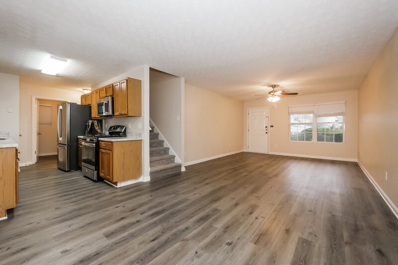 1,850/Mo, 5100 Tussahaw Xing McDonough, GA 30252 Living Room View