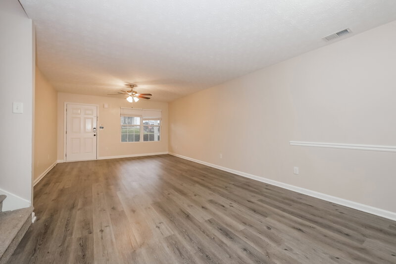 1,850/Mo, 5100 Tussahaw Xing McDonough, GA 30252 Living Room View 2
