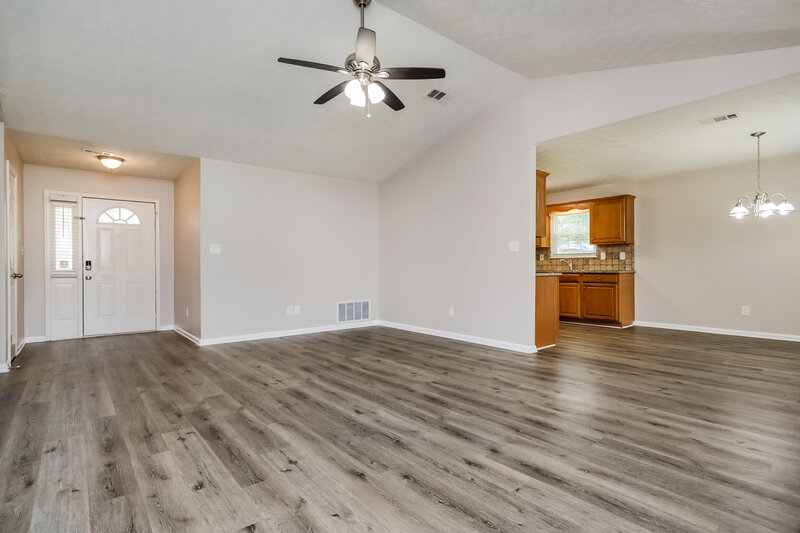 1,920/Mo, 306 Ashley Manor Way Stockbridge, GA 30281 Living Room View