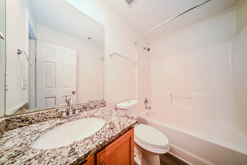 1,890/Mo, 5324 Paddington Lane Powder Springs, GA 30127 Bathroom View