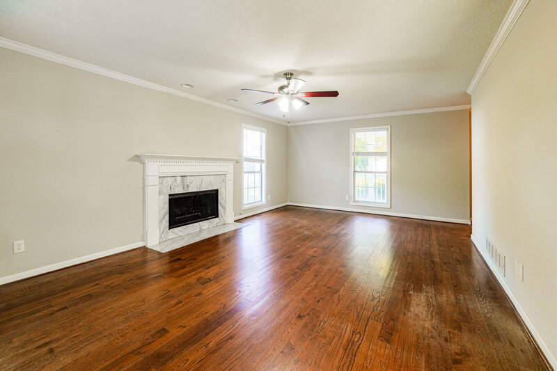 2,215/Mo, 6868 Robinwood Trl Douglasville, GA 30135 Living Room View