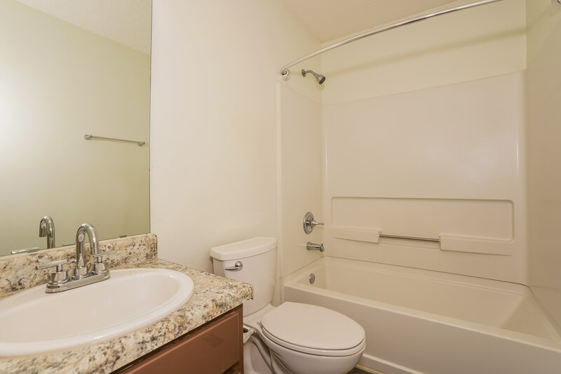 2,070/Mo, 824 Summit Park Trl McDonough, GA 30253 Bathroom View
