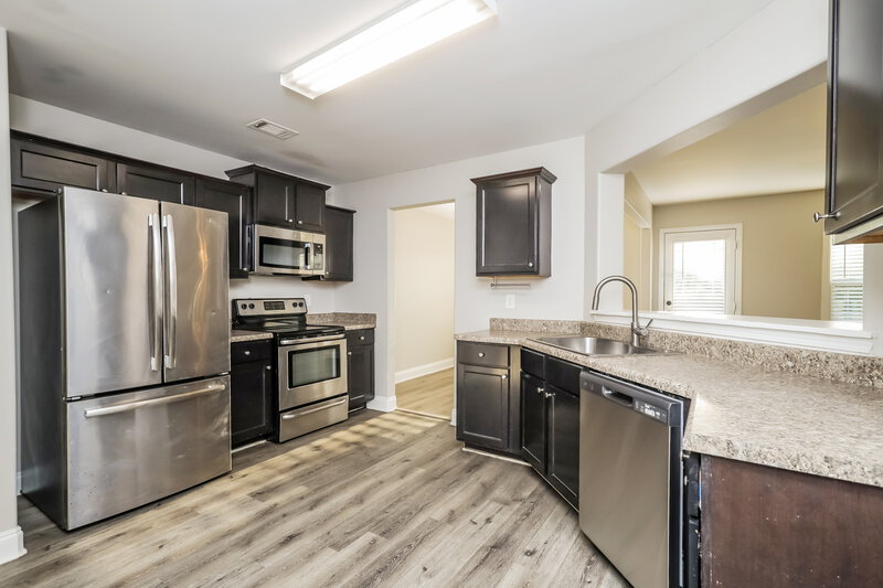 2,180/Mo, 1104 Jury Ct Locust Grove, GA 30248 Kitchen View