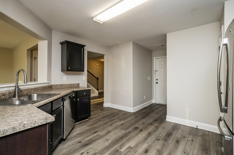 2,180/Mo, 1104 Jury Ct Locust Grove, GA 30248 Kitchen View 2