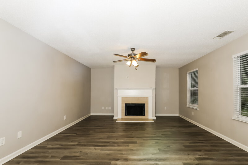 1,975/Mo, 1112 Saint Phillips Ct Locust Grove, GA 30248 Family Room View