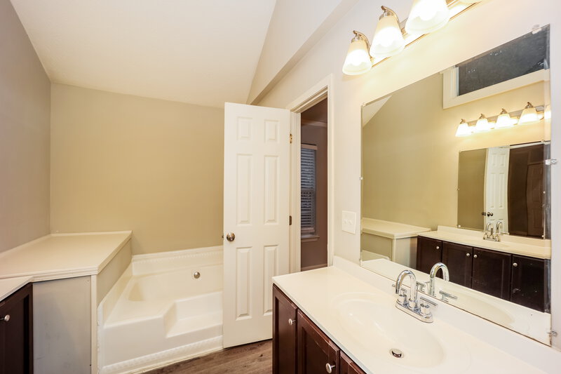 2,620/Mo, 12242 Cypress Way Fayetteville, GA 30215 Main Bathroom View