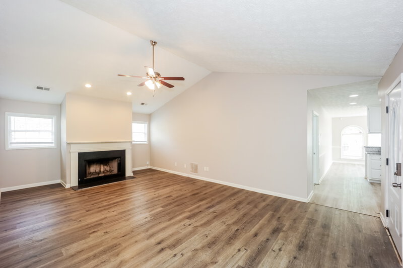 2,260/Mo, 110 Gingerbread Place Fayetteville, GA 30214 Living Room View