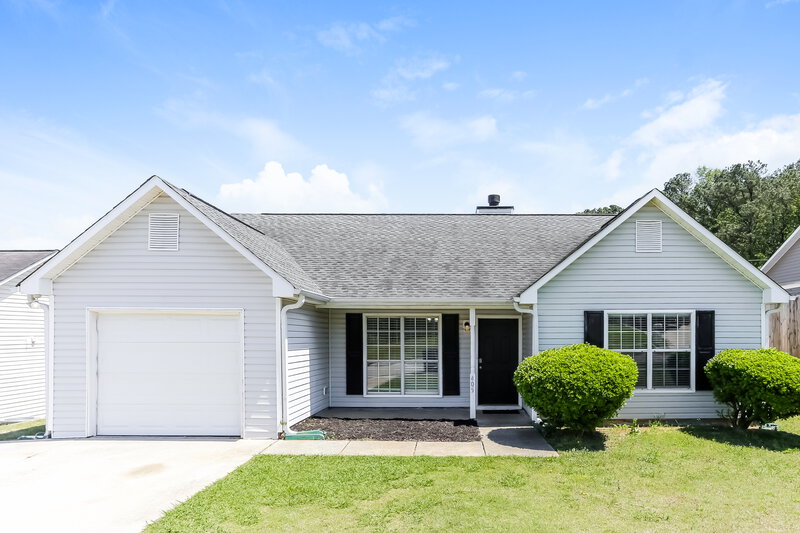 1,830/Mo, 405 Village Cir Stockbridge, GA 30281 External View