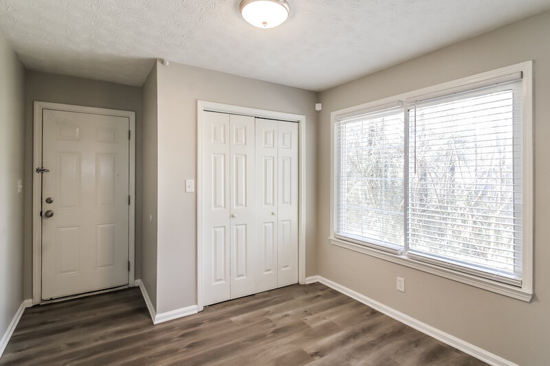 0/Mo, 1569 Dillard Road Stone Mountain, GA 30088 Dining Room View