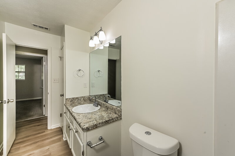 2,660/Mo, 411 Fairhaven Ct Stockbridge, GA 30281 Bathroom View 2