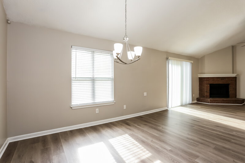 1,895/Mo, 359 Tait Rd Stockbridge, GA 30281 Dining Room View 2