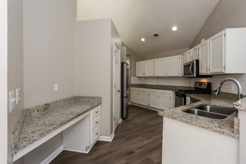 1,895/Mo, 359 Tait Rd Stockbridge, GA 30281 Kitchen View